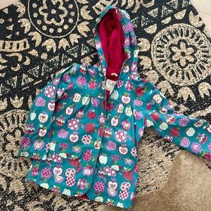 Hatley Girls Raincoat sz 7 Apple print GUC